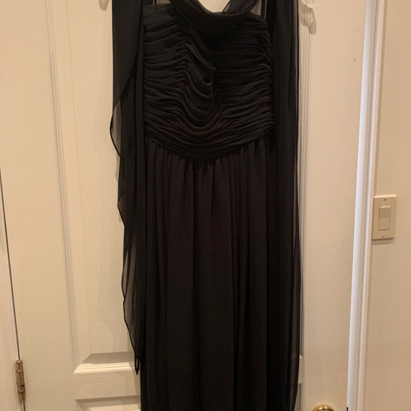 Ladies strapless one piece Evening pant/dress. - Picture 2 of 9